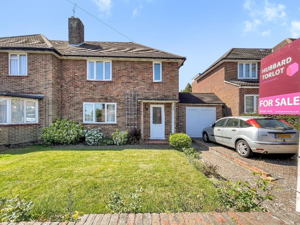 Main image of property: Stanley Gardens, Sanderstead, Surrey, CR2 9AH