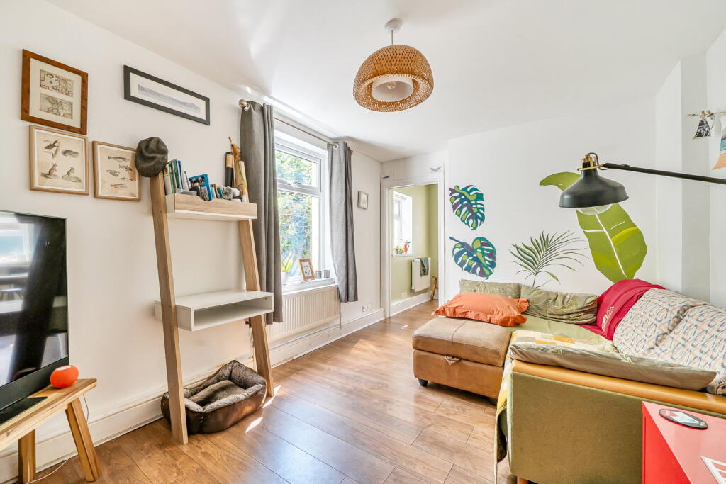 Apartment in Cardiff - View 5