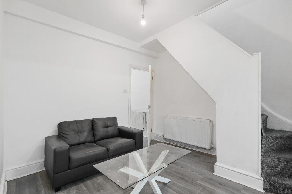 Main image of property: 34 Hawkins Street, Liverpool, Merseyside, L6 6BZ