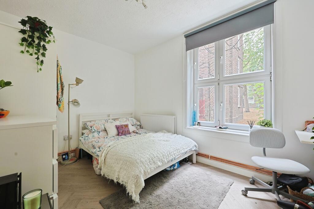 Apartment in London - More