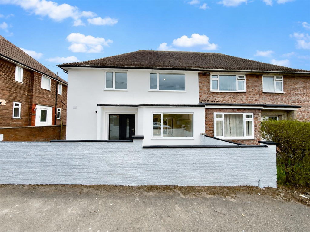 Main image of property: Rosgill Drive, Seacroft, Leeds