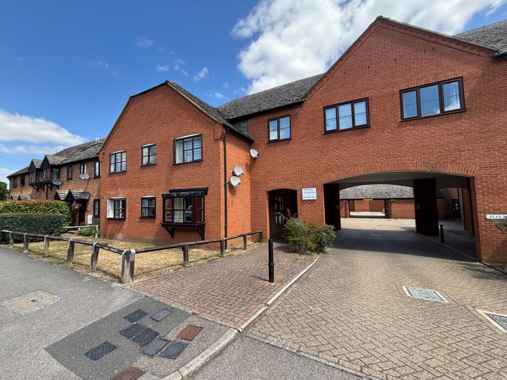 Main image of property: High Street, Markyate, AL3