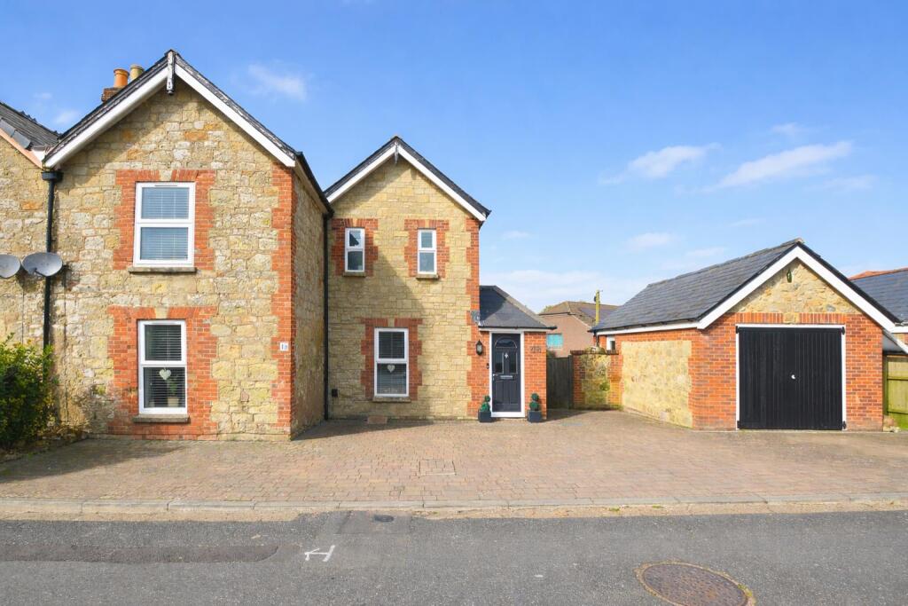 Main image of property: IDEAL FAMILY HOME * WROXALL