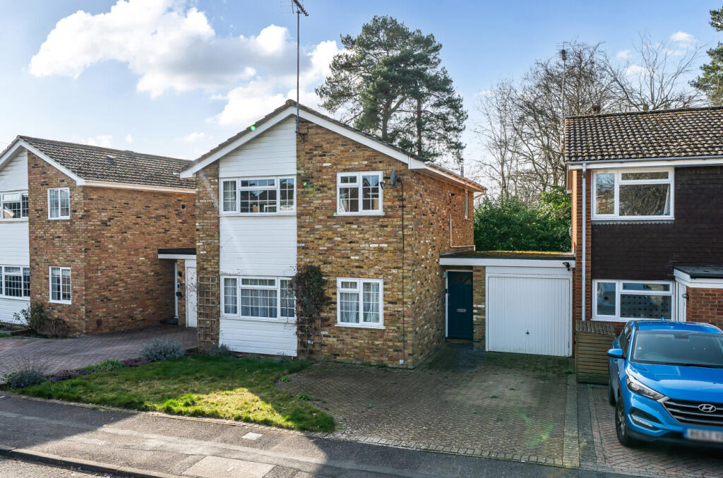 Main image of property: McCarthy Way, Finchampstead, Wokingham, Berkshire, RG40