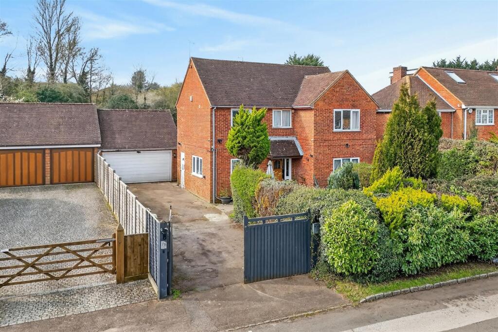 Main image of property: London Road, Loughton, Milton Keynes