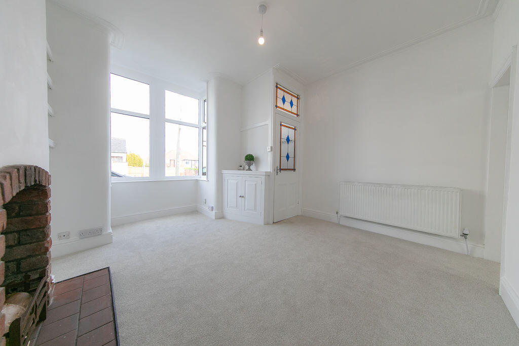 No. 21, Longfield Avenue, Poulton-le-Fylde, Lancs FY6 7DA photo 4