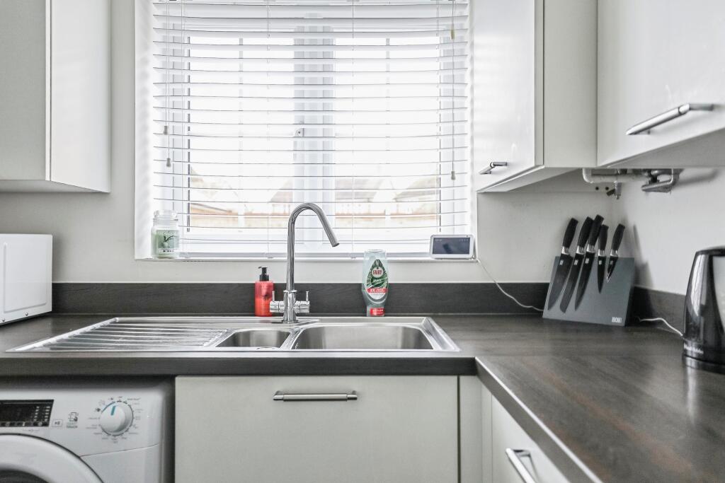 Badger Way, Huntingdon, PE28 photo 3