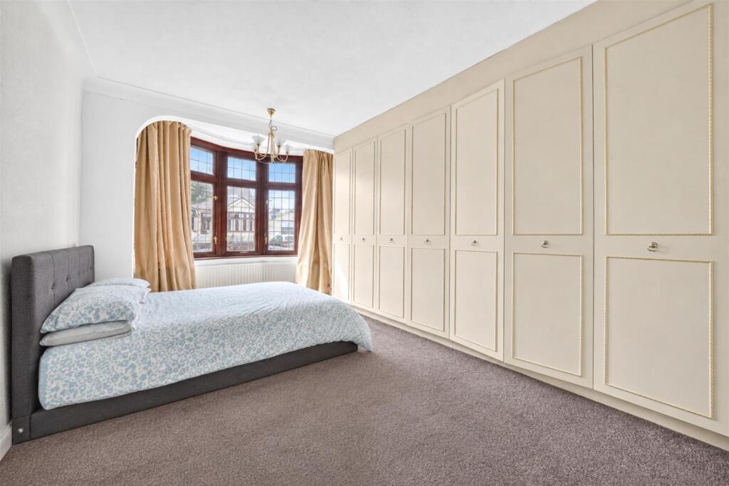 House in Ilford - View 4