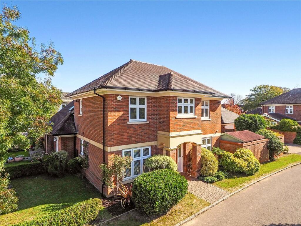 Main image of property: Spindrift Mews, Bosham, PO18