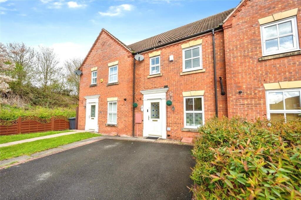 Main image of property: Price Close West, Warwick, Warwickshire, CV34