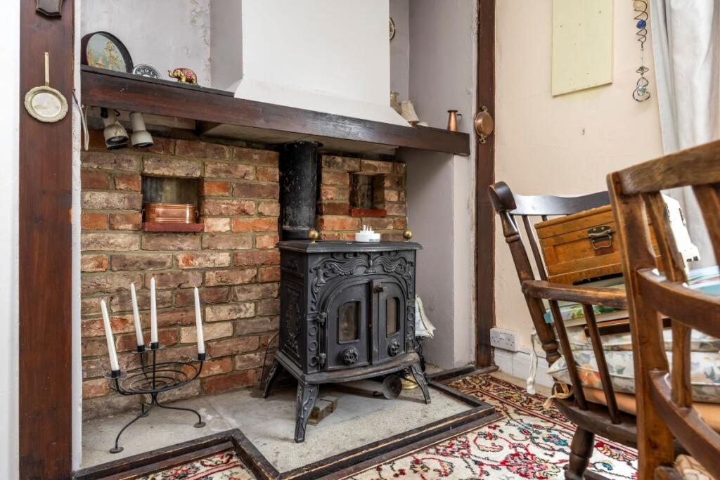 42 Mill Road, Lancing, West Sussex, BN15 0PZ photo 4