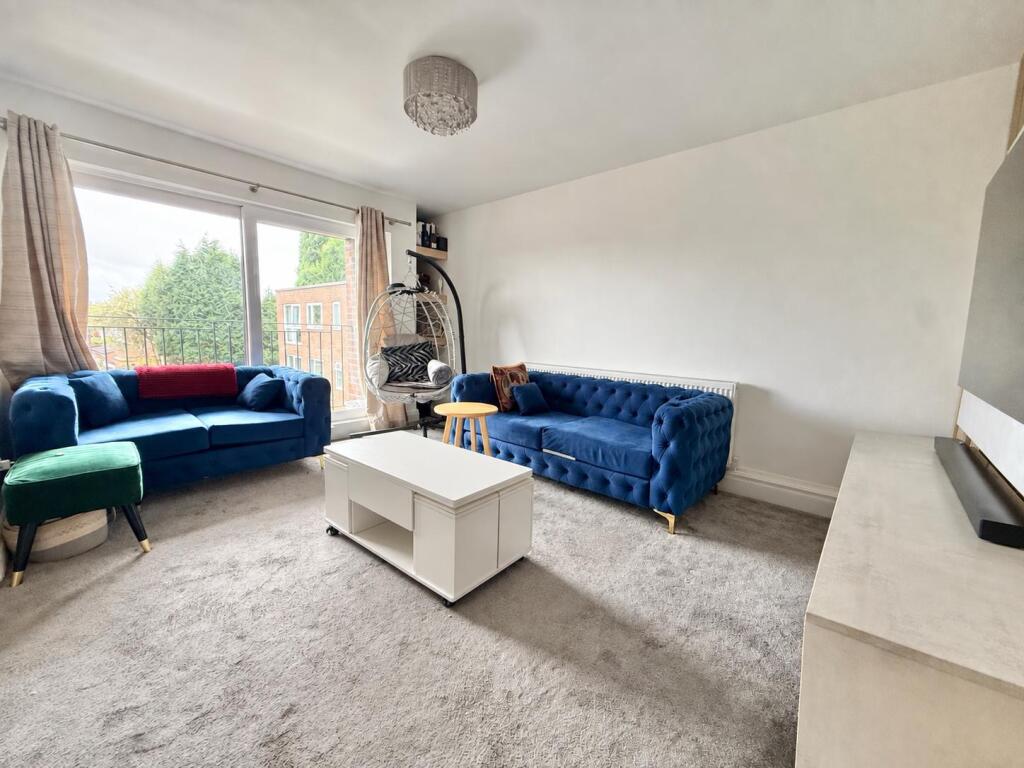 Flat 25, Sunningdale Court, Kensington Grove, Denton photo 4