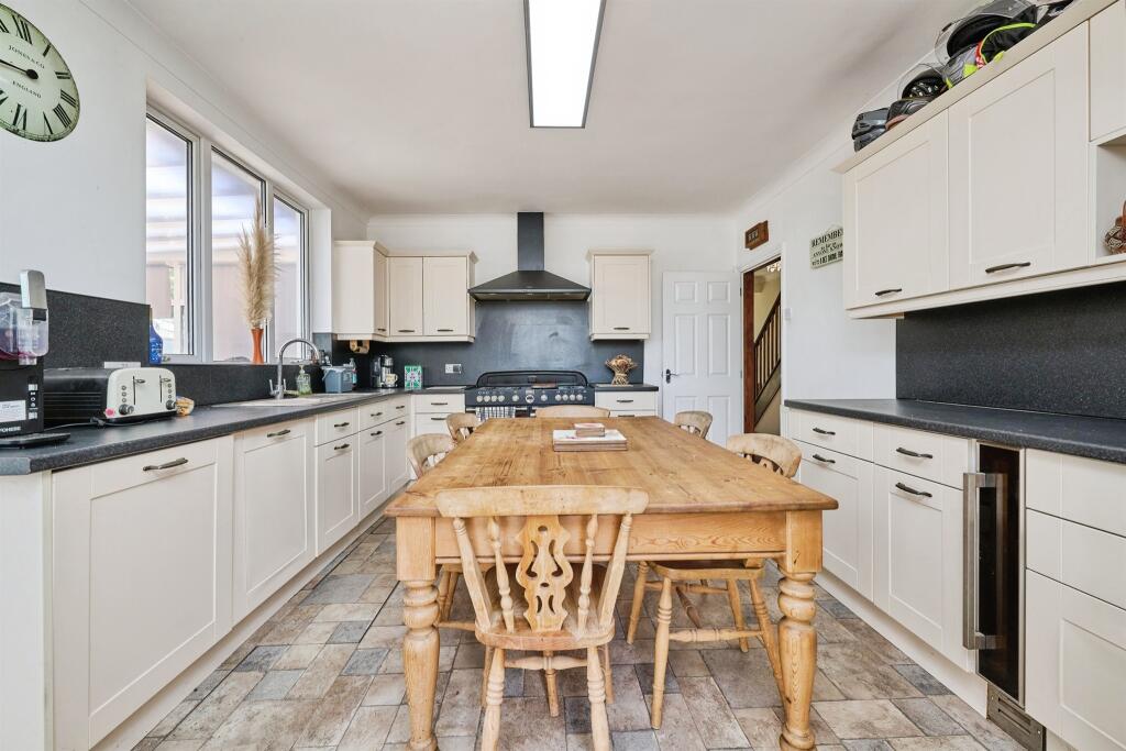 House in Fenland, Wimblington - More