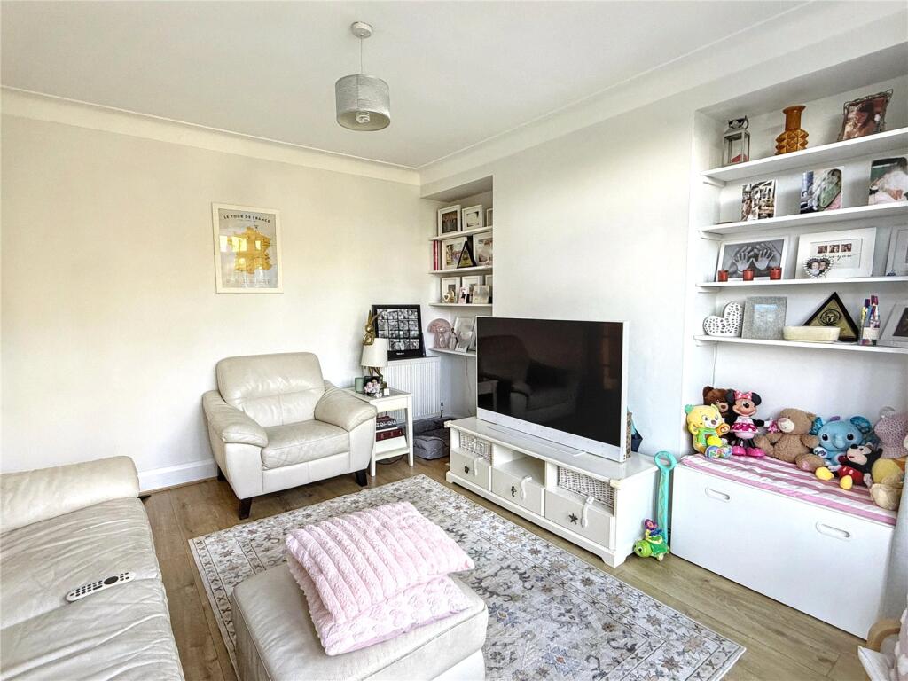 House in Enfield - View 3
