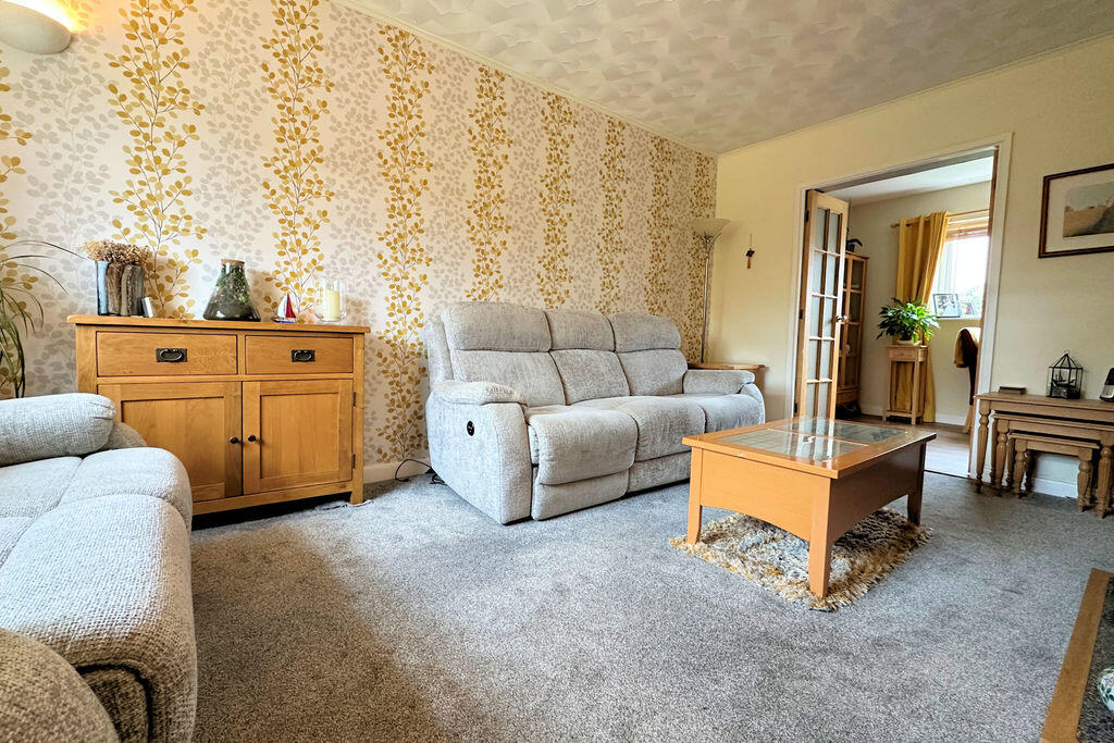 House in Portsmouth - More