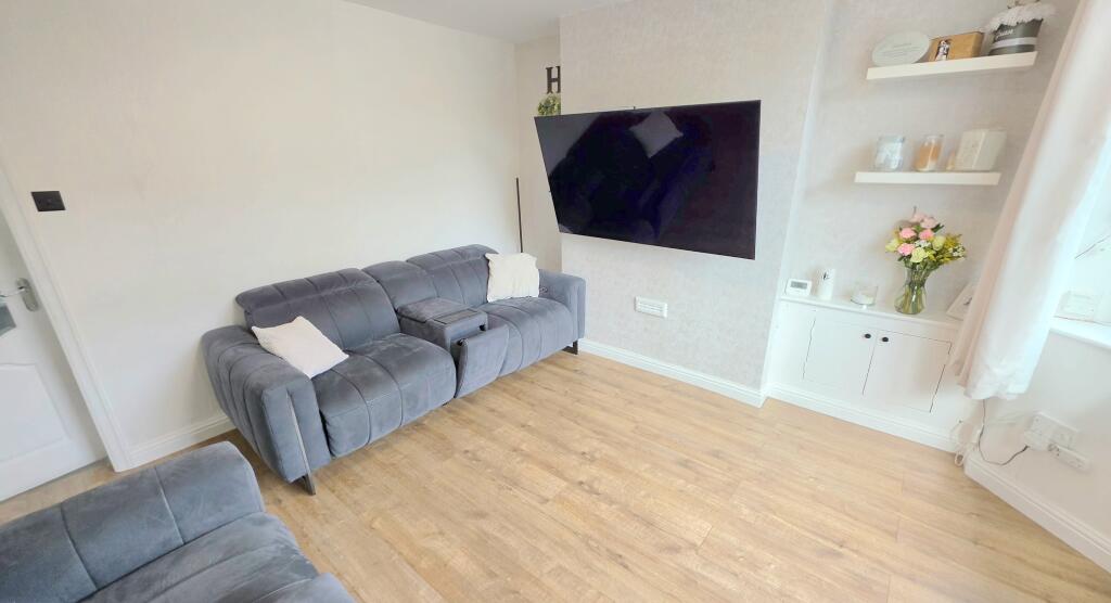 House in Tameside, Greater Manchester - View 5
