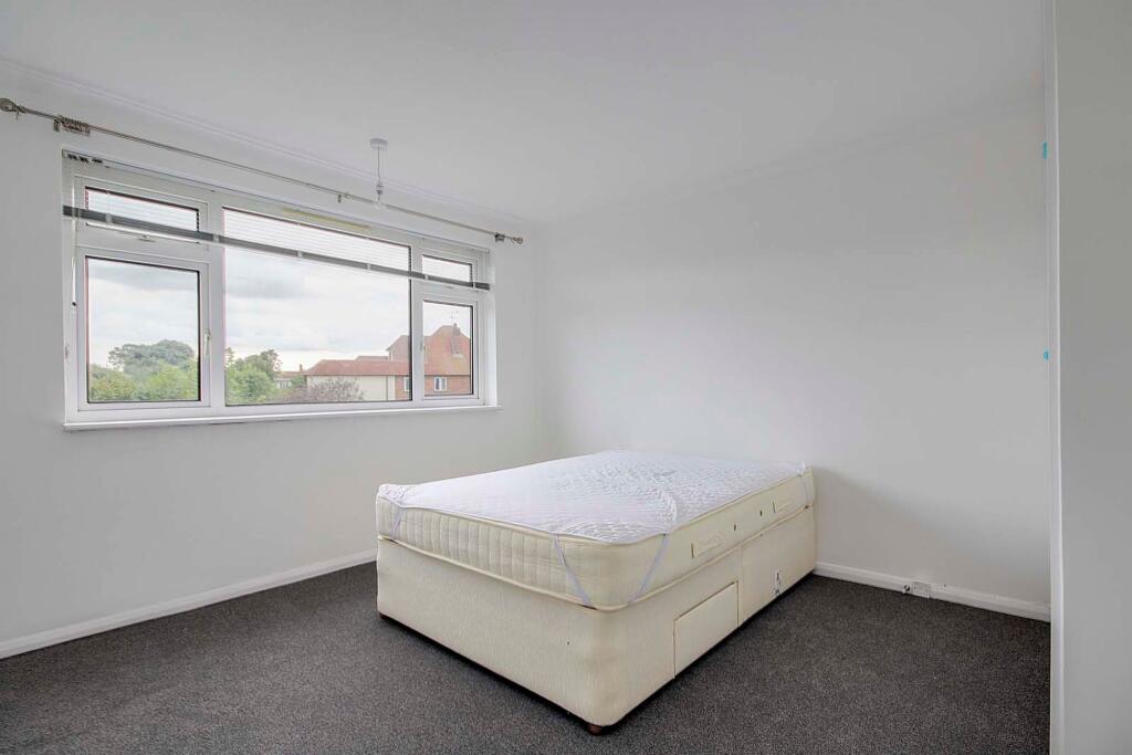 Apartment in Brighton - View 4