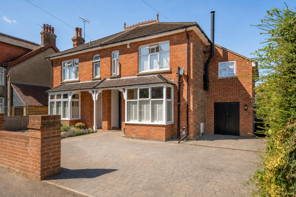 Main image of property: Haywards Road, Haywards Heath, RH16