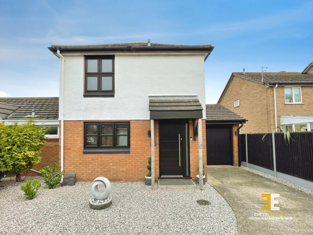 Main image of property: Kingsway, Llandudno, LL30