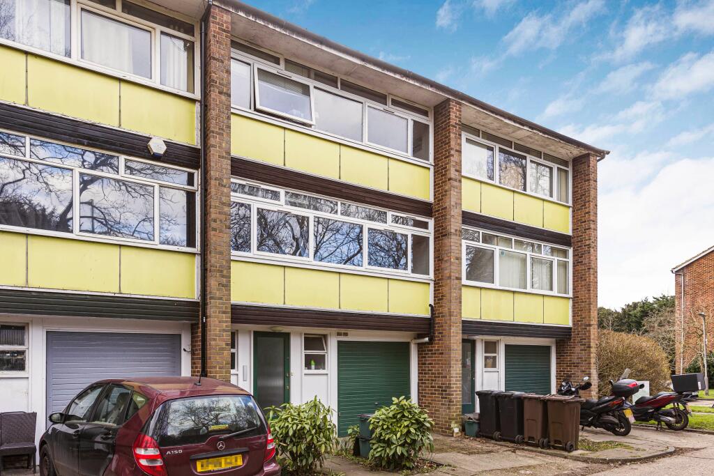 Main image of property: Abbots Park, St Albans, AL1