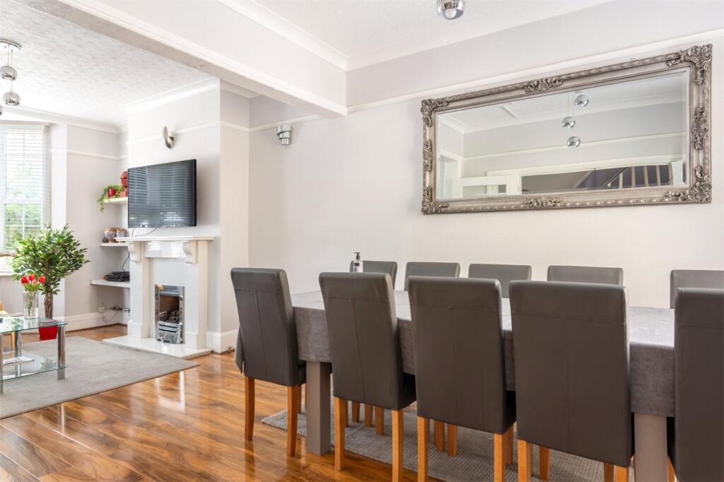 House in Brighton, Round Hill - View 3