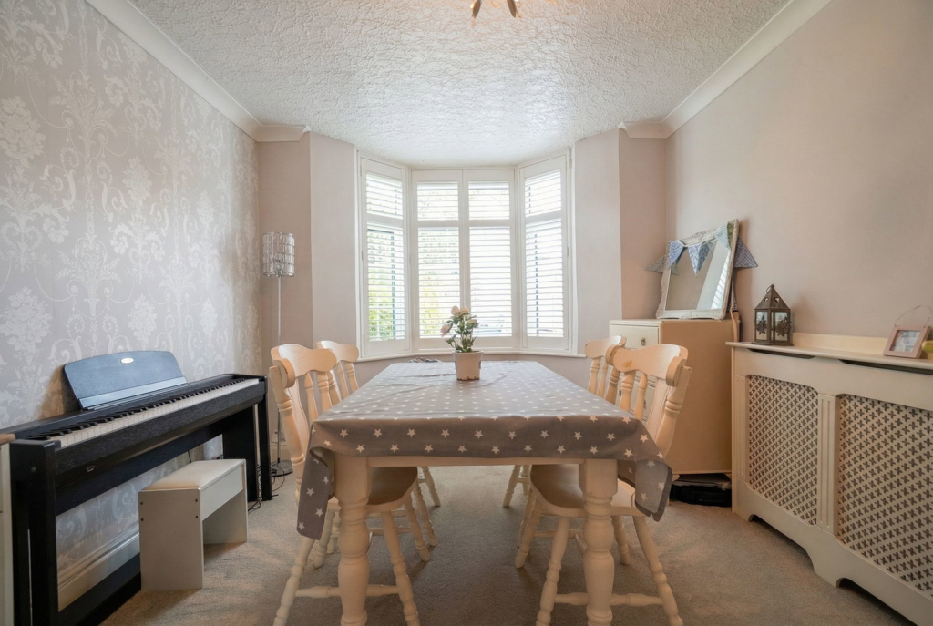House in Solihull, Shirley - View 4