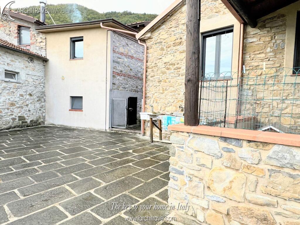 Main image of property: Tuscany, Lunigiana, Licciana Nardi