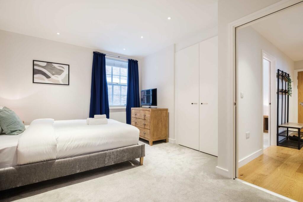 Apartment in London - View 5