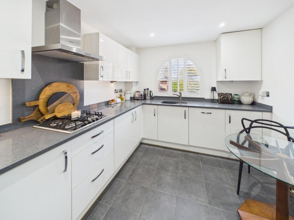 Apartment in Bolton, Greater Manchester - View 3