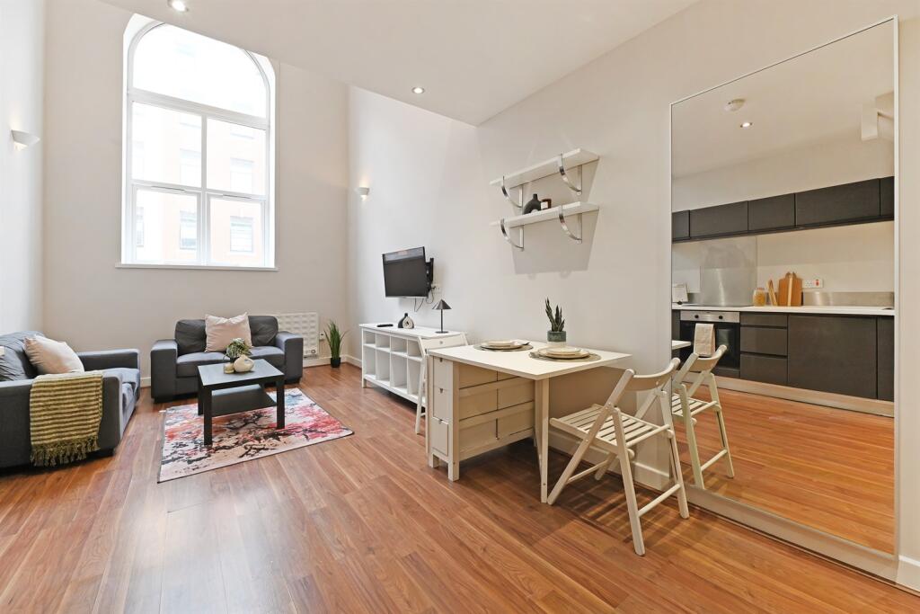 Apartment in Sheffield - View 5