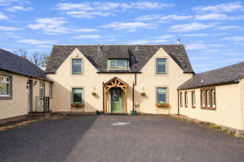 Main image of property: 2 East Wardlaw Farm, Grassyards Road, Kilmarnock