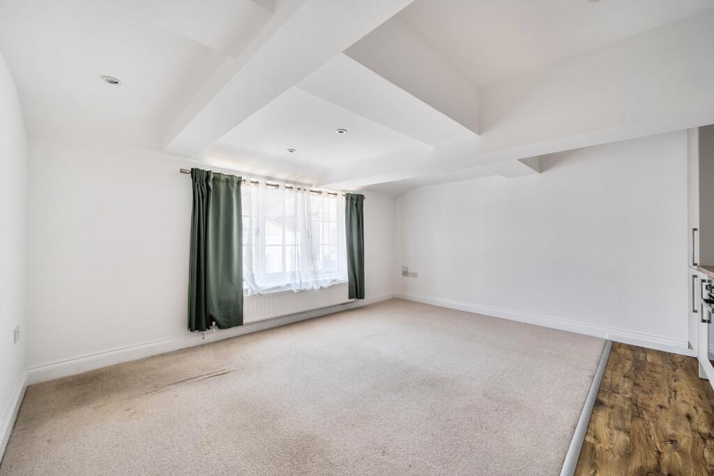 Apartment in Rochester - View 2