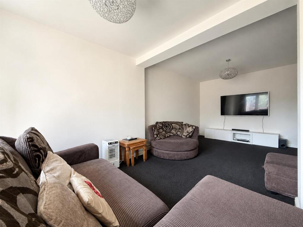 House in Leicester - More