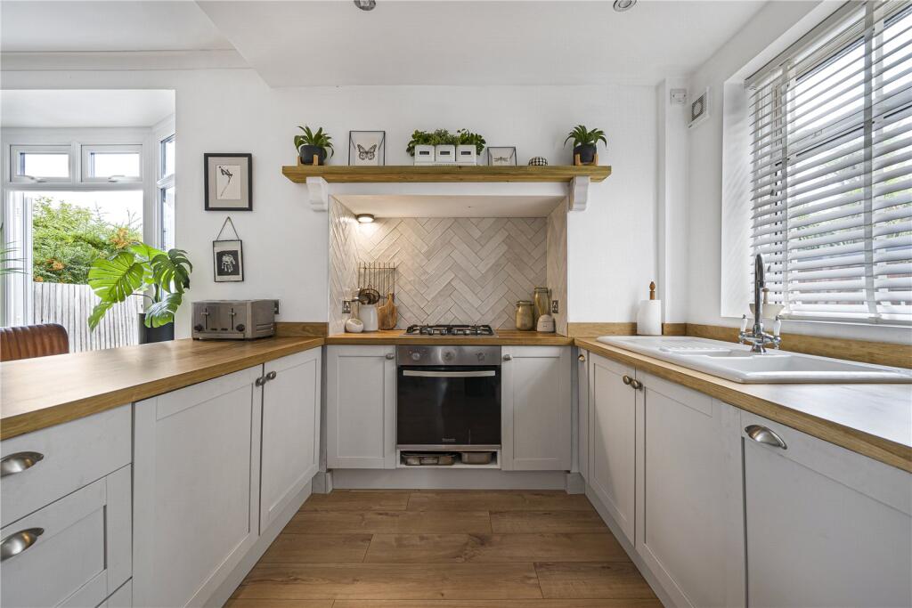 House in Dartford - View 4
