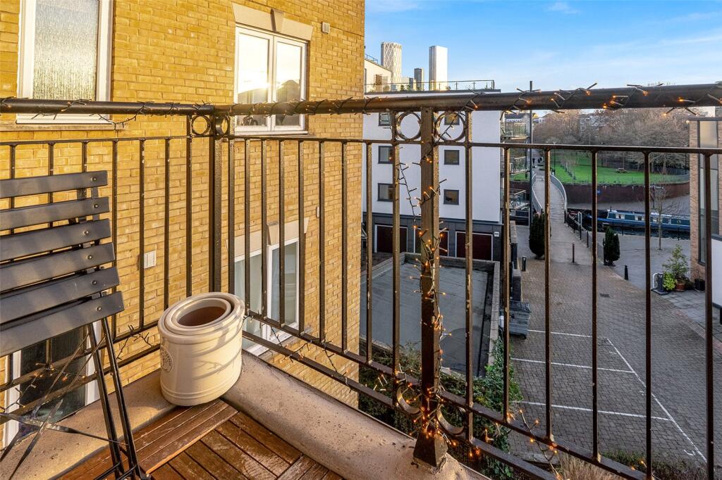 Island Row, E14 - View 5