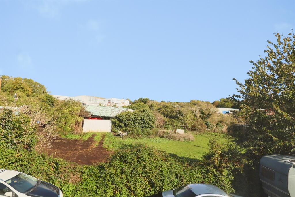 House in Barry, Vale of Glamorgan - View 5