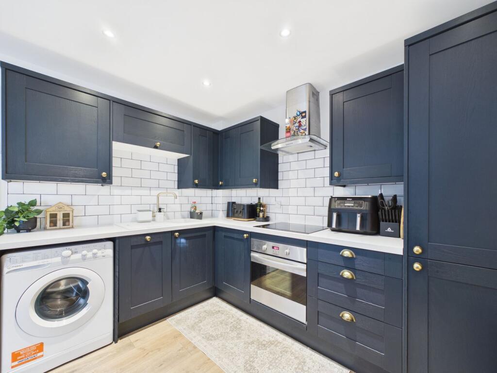 Apartment in Stevenage - More