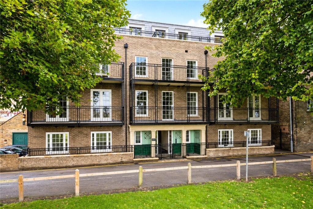 Main image of property: Regent Terrace, Cambridge, CB2