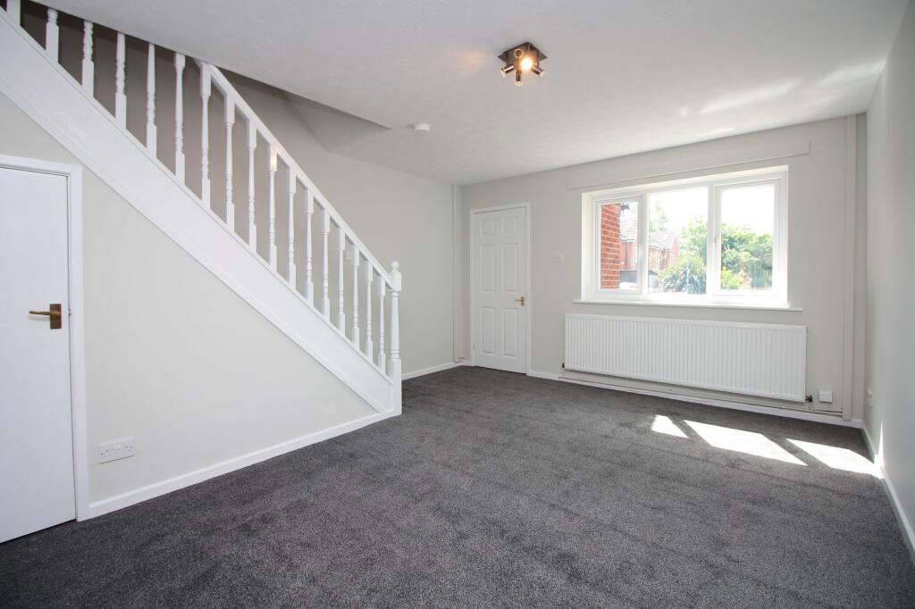 Bampton Close, Westhoughton, BL5 photo 4