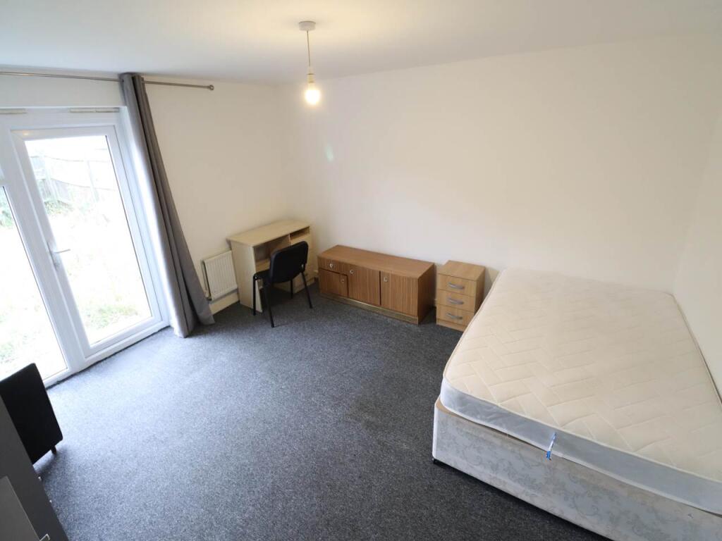 Additional image 5 of Aviation Avenue, Hatfield, Hertfordshire