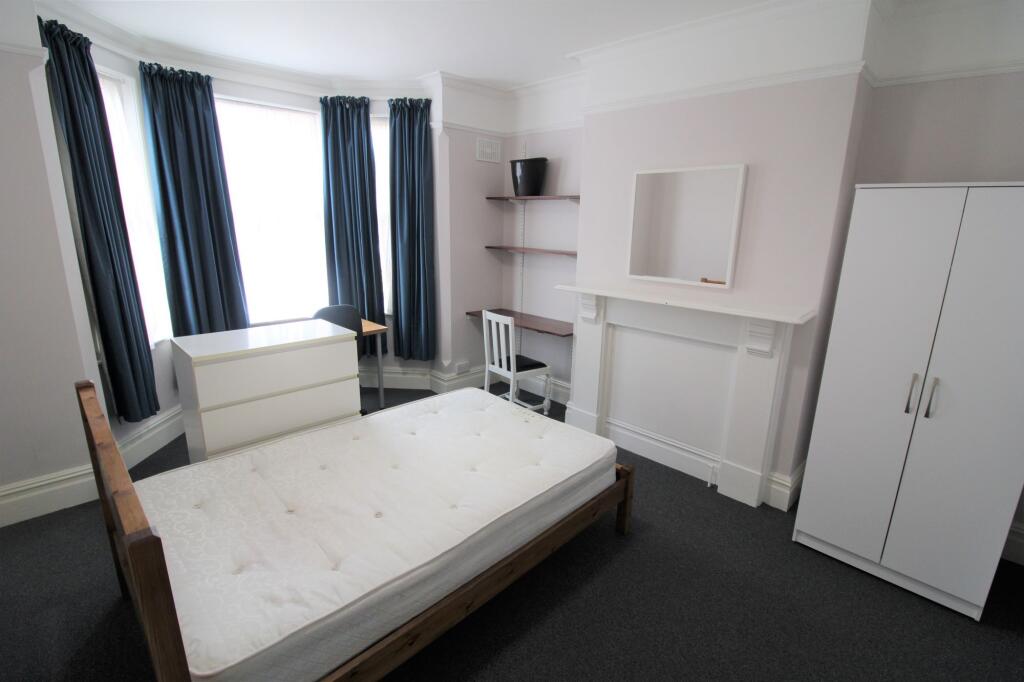 Main image of property: 15 Radcliffe Road, Coventry, CV5