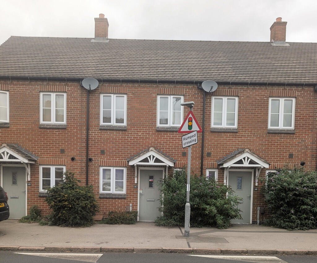 Main image of property: Southfield Road, Hinckley, Leicestershire, LE10 1UB