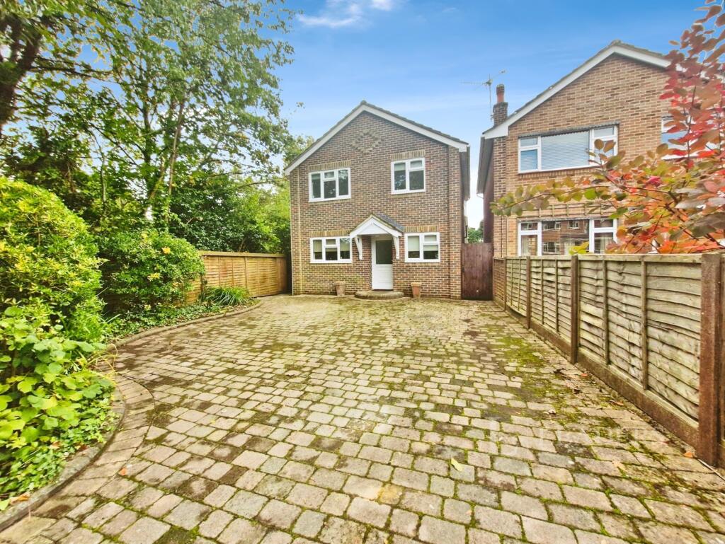 Main image of property: Dell Close, Fair Oak, SO50