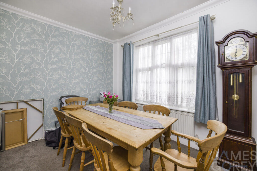 House in Dartford - View 4