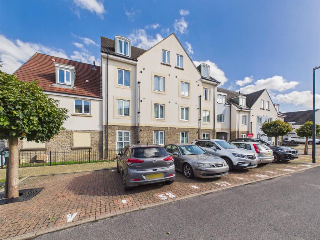 Main image of property: Summit Close Kingswood, Bristol