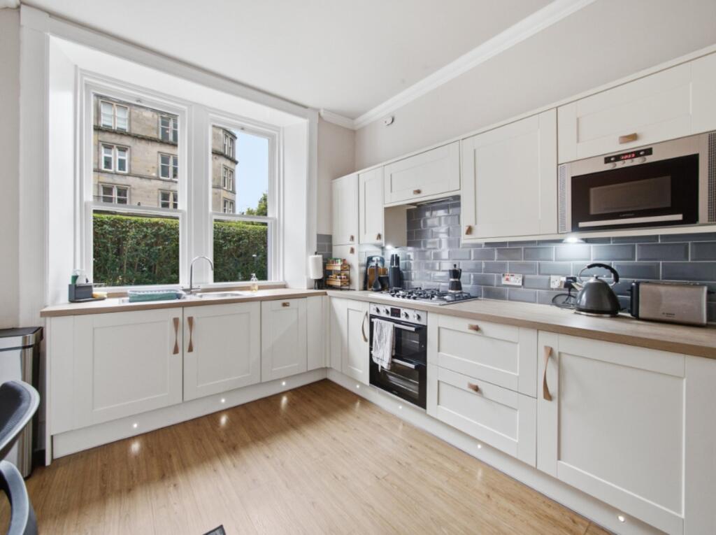 Apartment in Edinburgh, Hillside, Leith Central - View 5