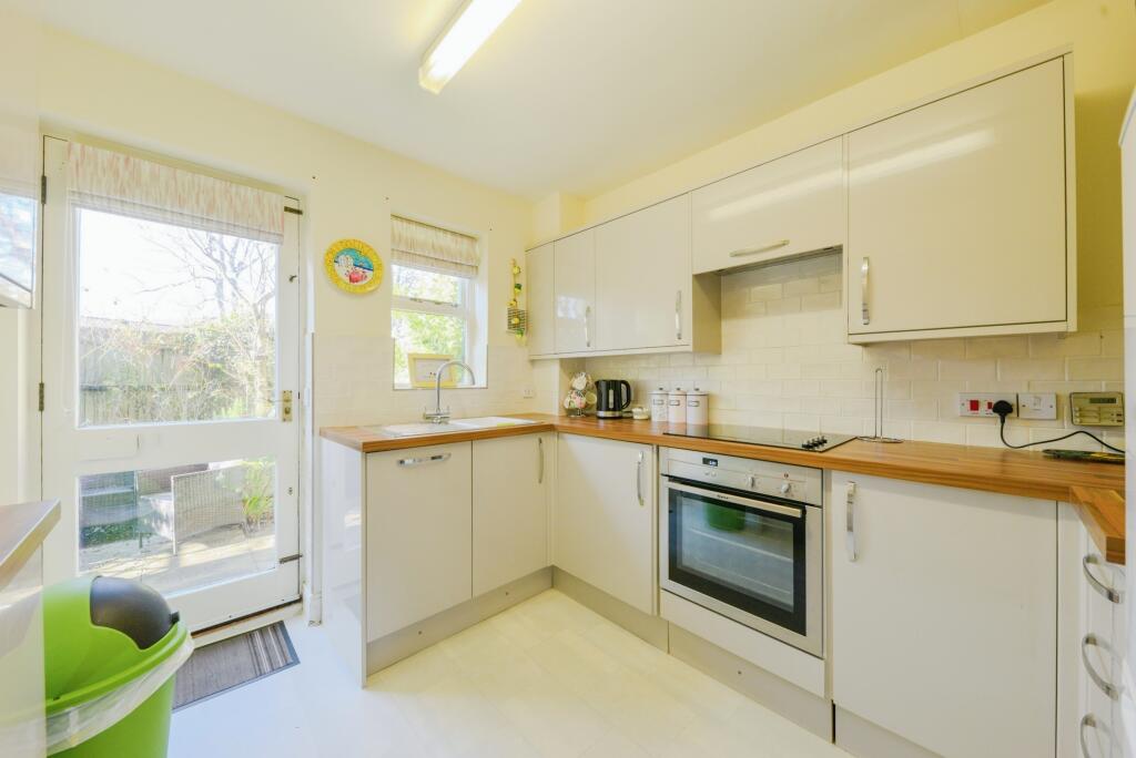 Additional image 6 of Ottway Walk, Welwyn, AL6