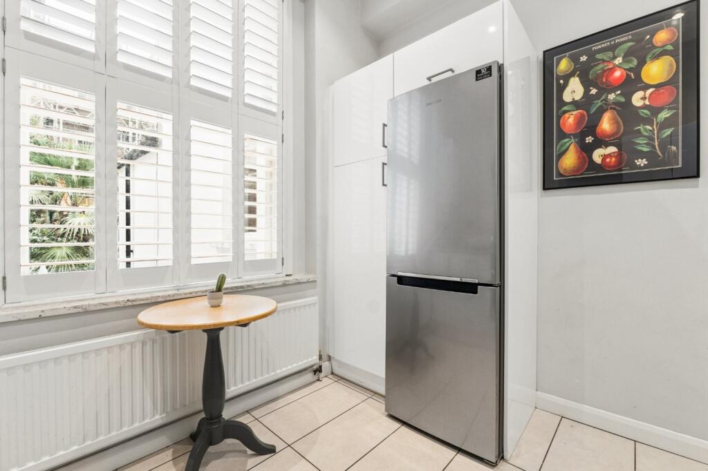 Apartment in London - More