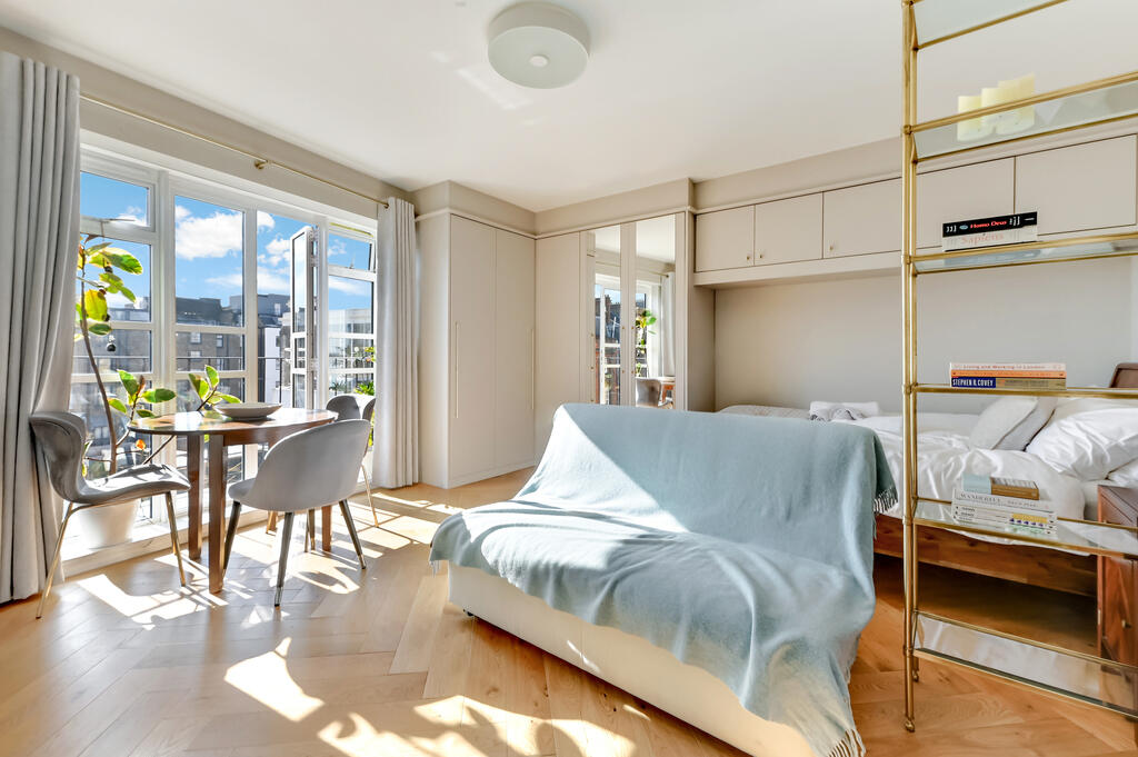 Main image of property: Courtfield Gardens, SW5