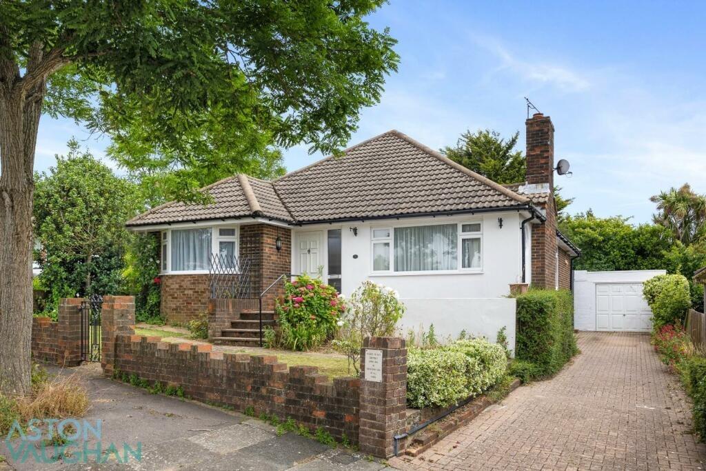 3-bed detached on Shirley Avenue, Hove, £750,000